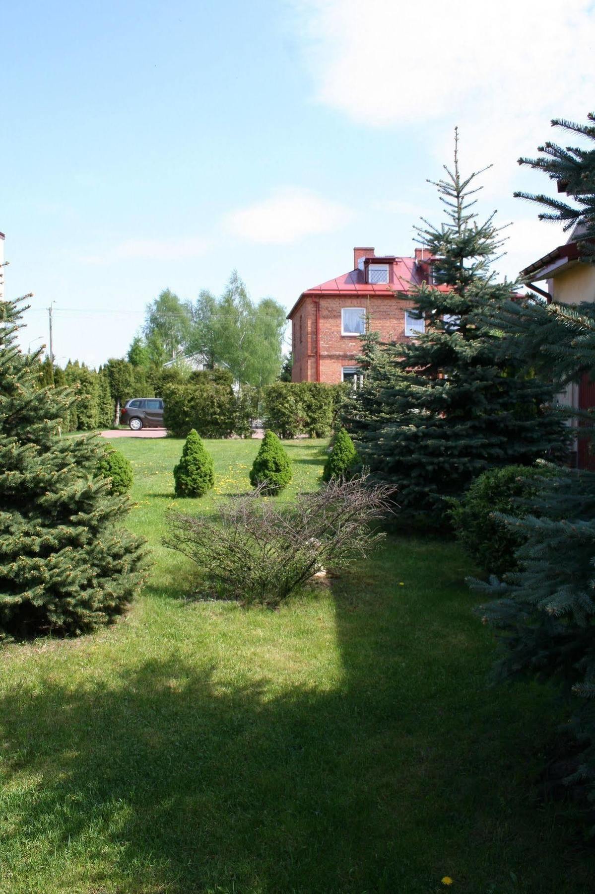 Mv Apartamenty Komfort Аугустов Екстериор снимка