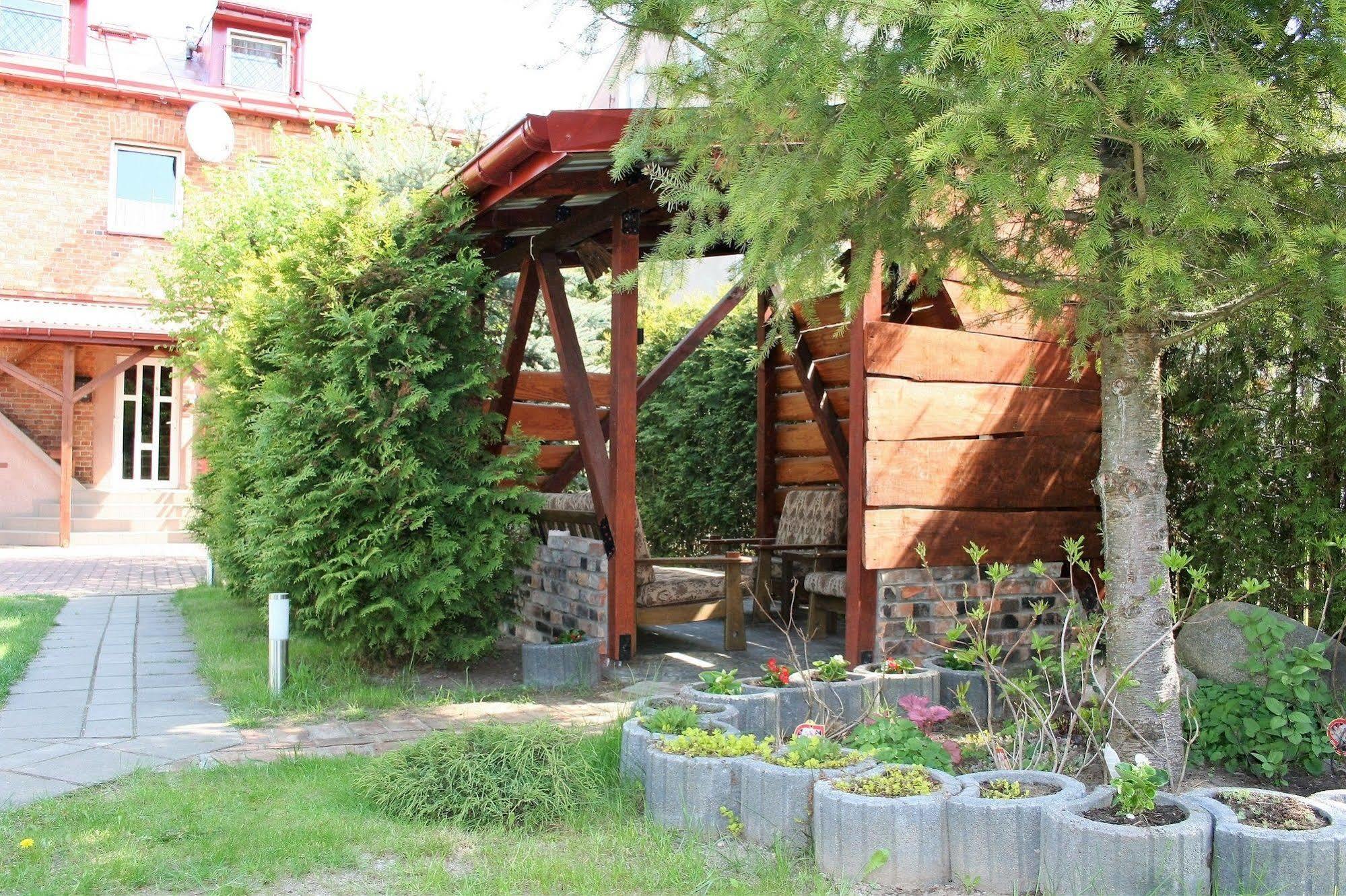 Mv Apartamenty Komfort Аугустов Екстериор снимка