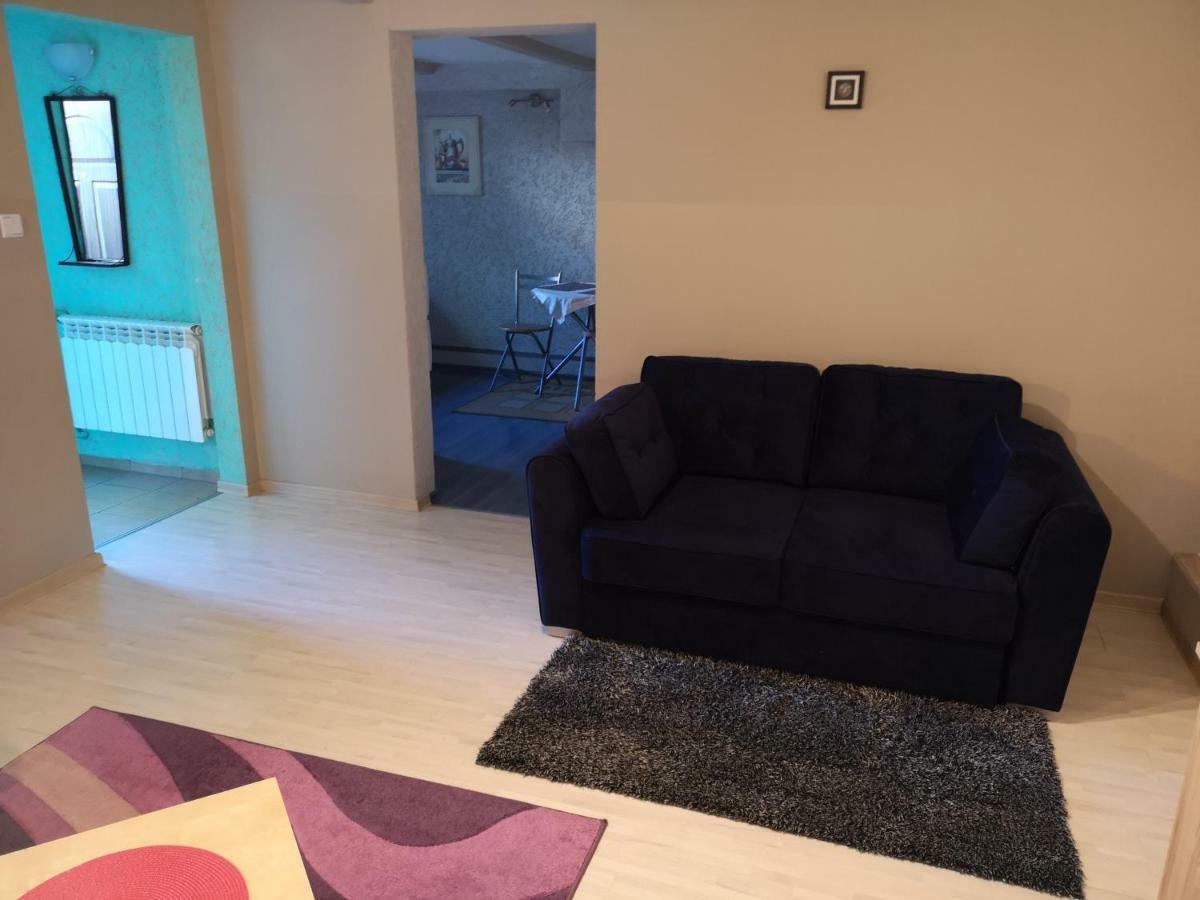 Mv Apartamenty Komfort Аугустов Екстериор снимка